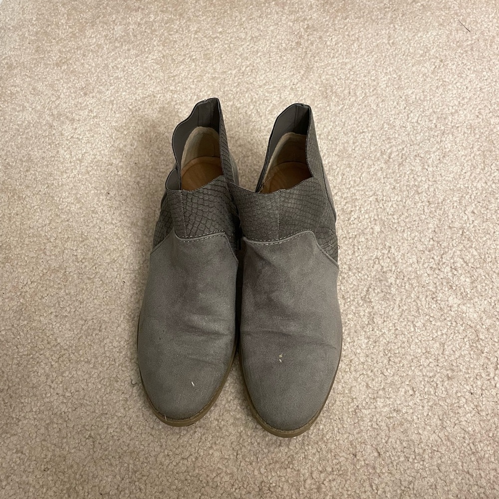 Gray Women’s Slip-On booties